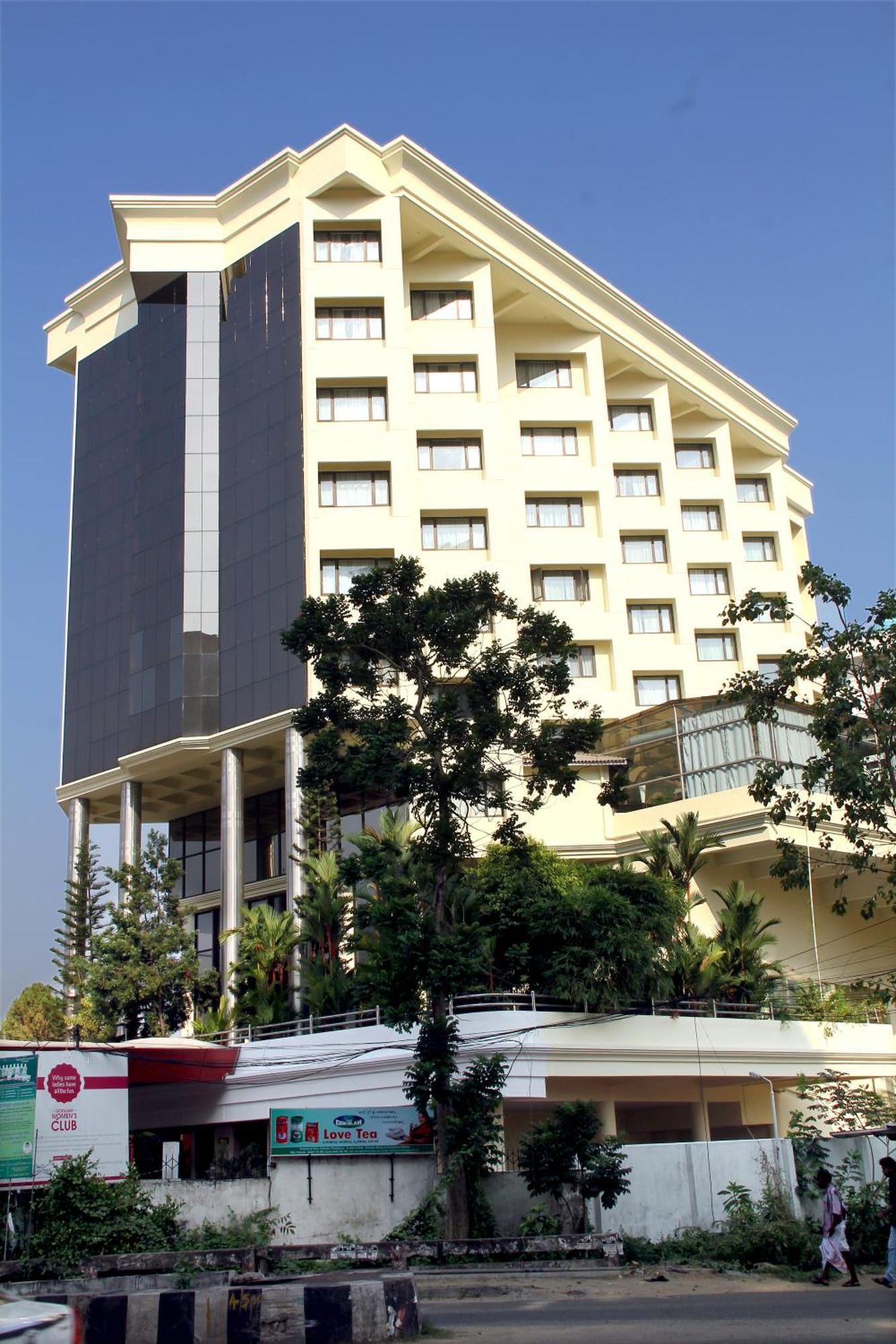 Gokulam Park Hotel y Centro de Convenciones Kochi Exterior foto