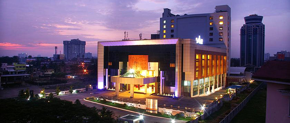 Gokulam Park Hotel y Centro de Convenciones Kochi Exterior foto